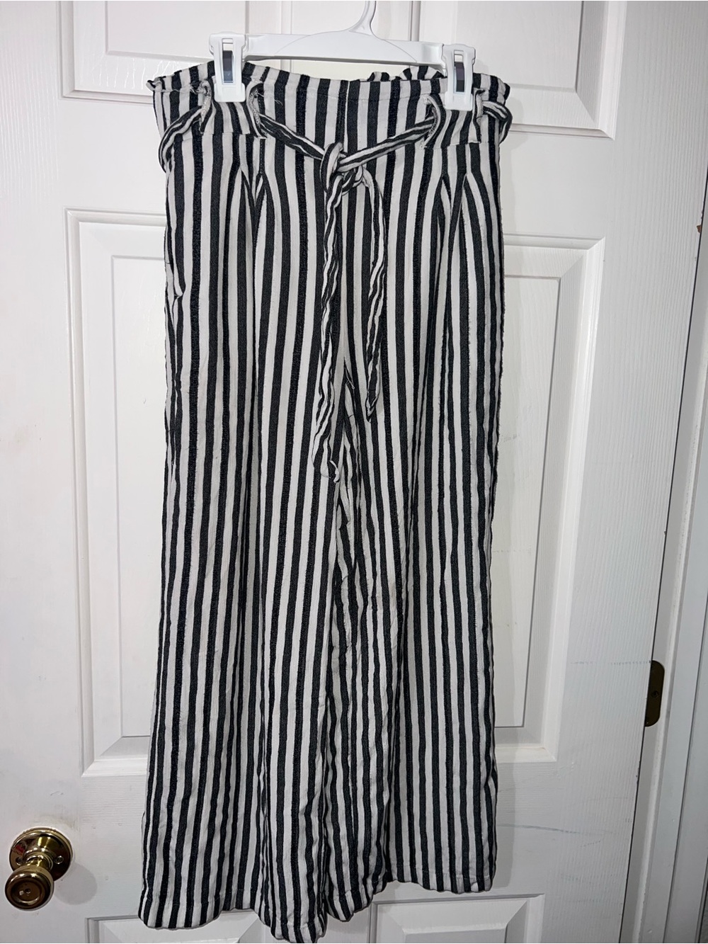 American Eagle Outfitters Black and White Vertical Stripe Wide-Leg Pants